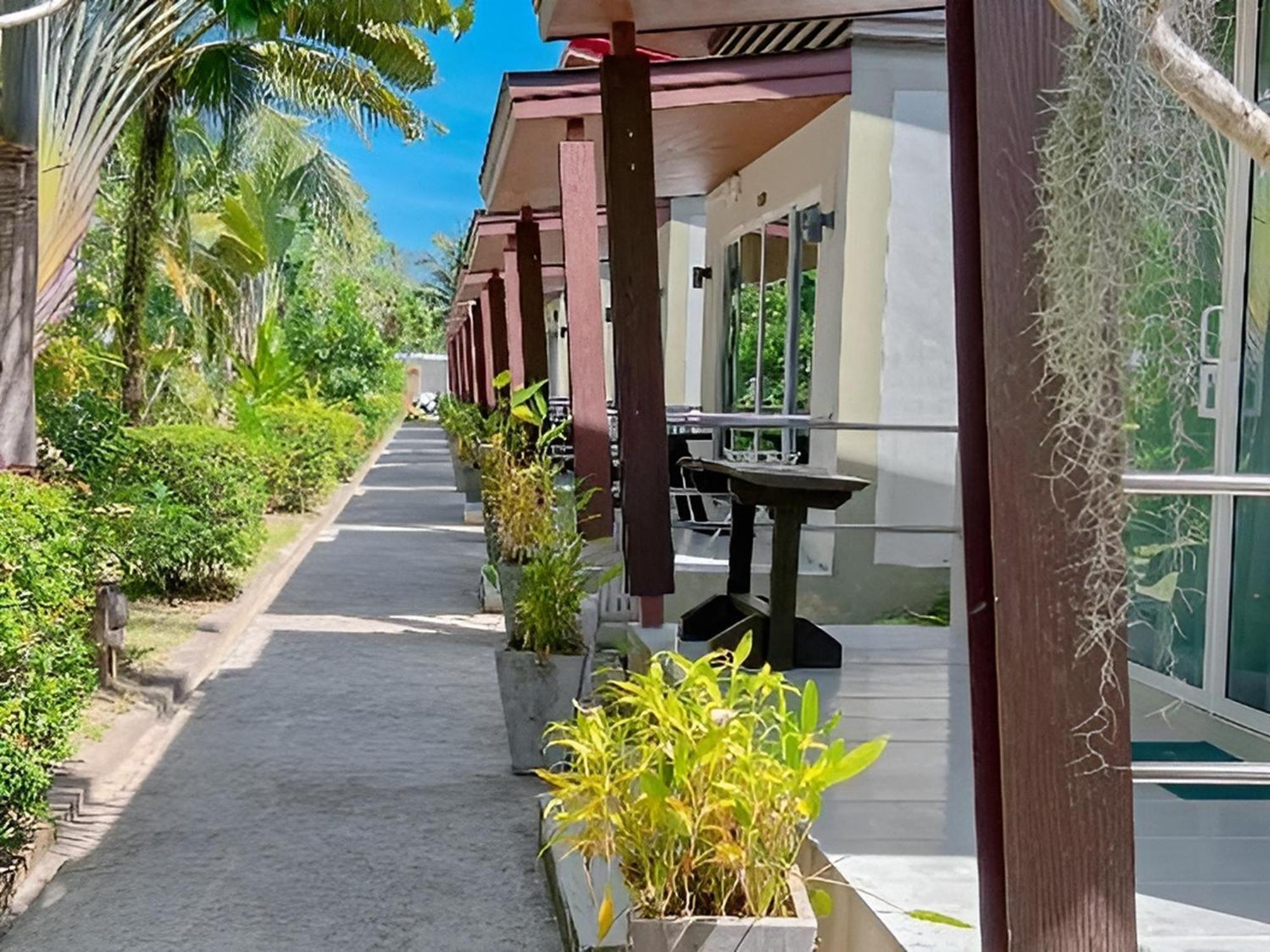 Resort Naiyang Boutique