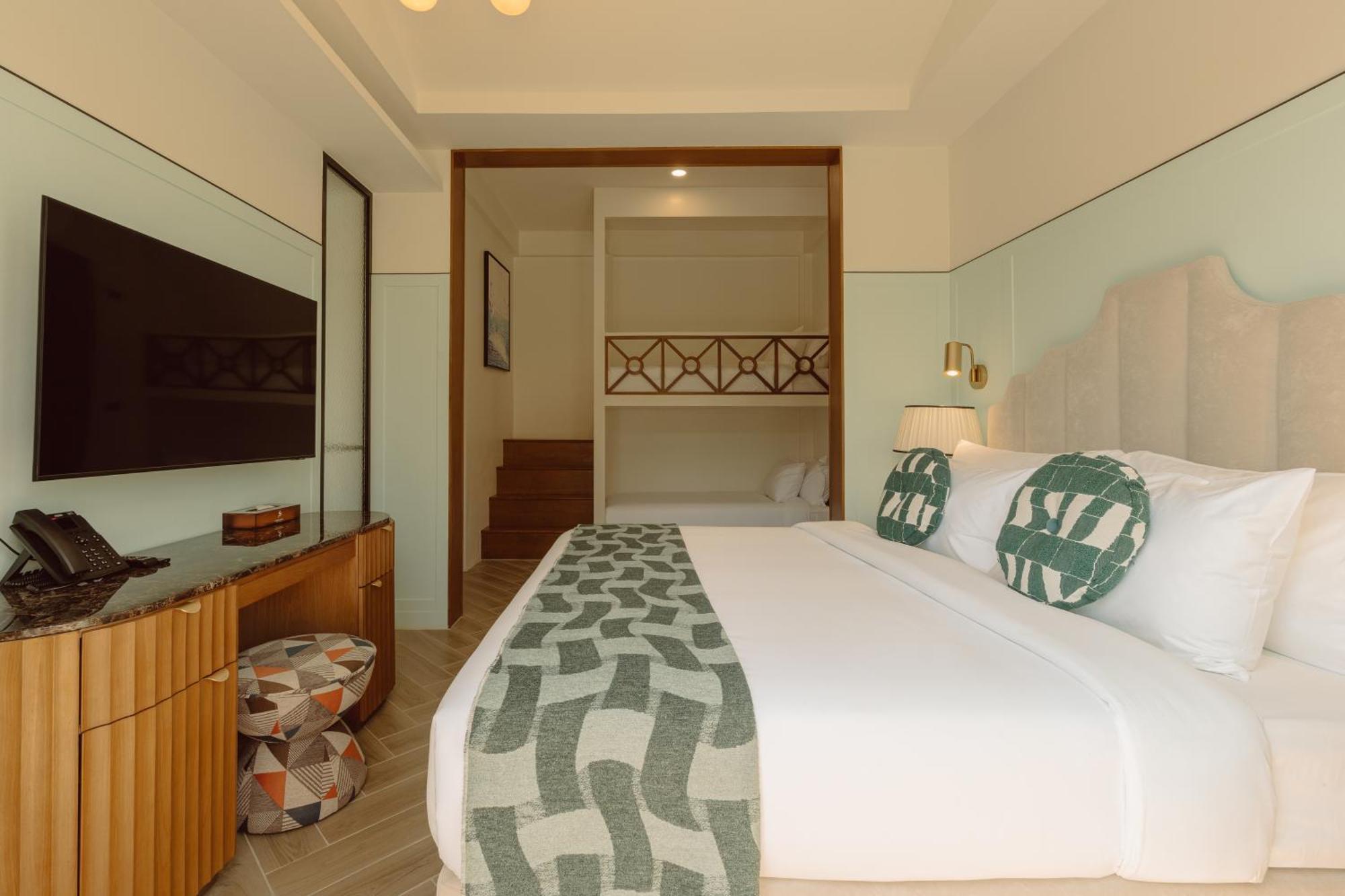 Sugar Marina Resort-lagoon-villas, Naiyang Resort 4*