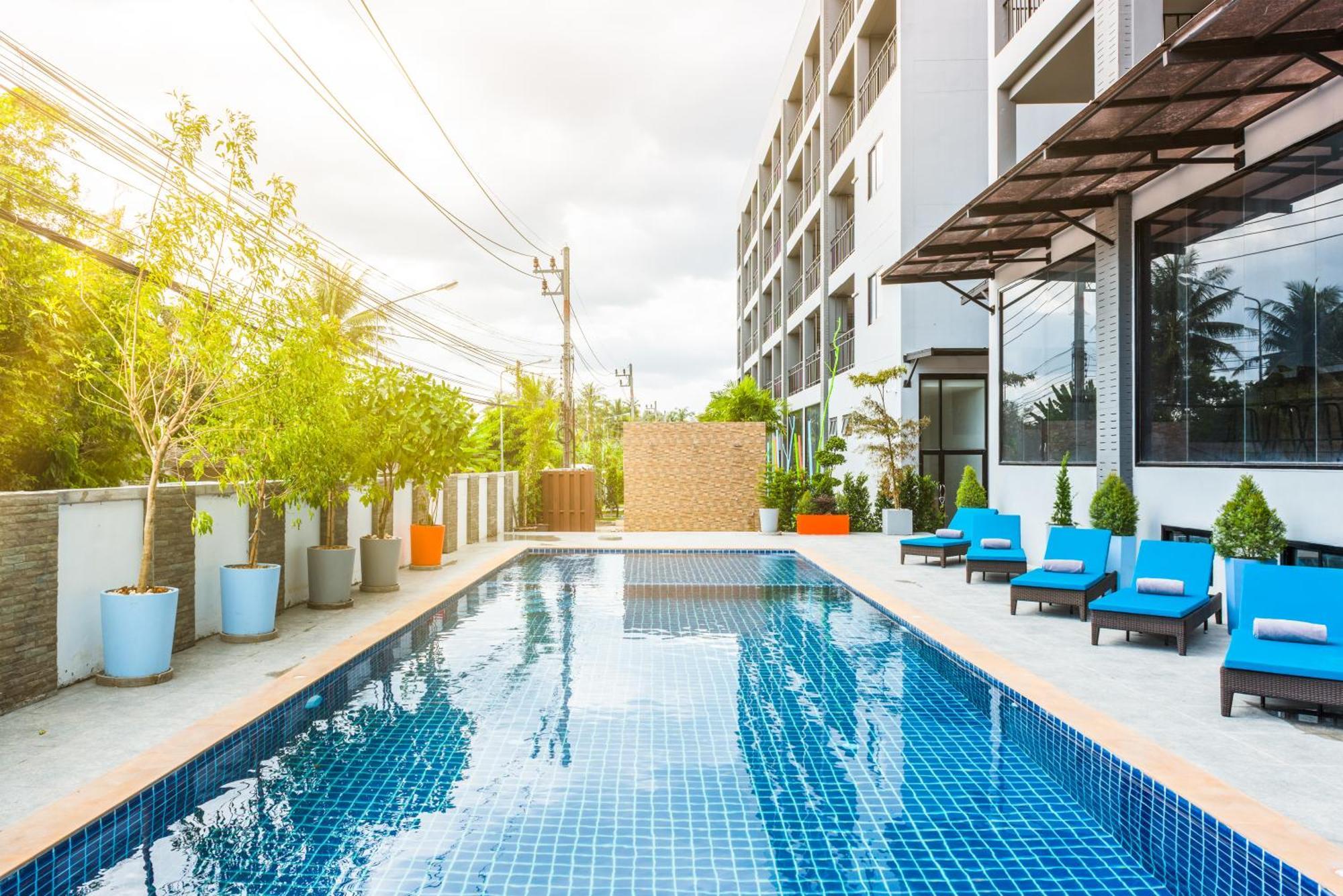 Maikhao Hotel, Phuket Hotel