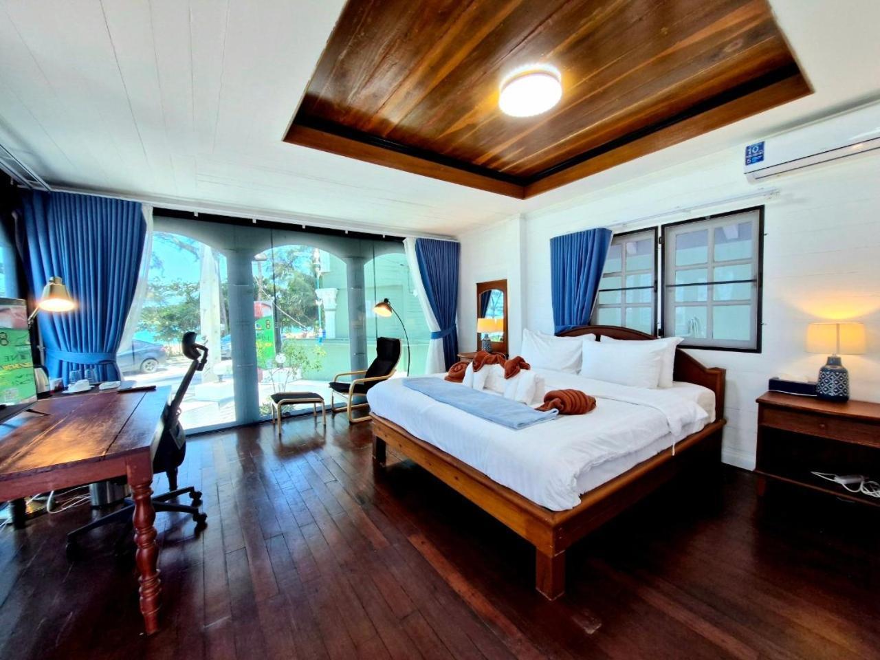 Solstice Phuket Holiday home Nai Thon Beach