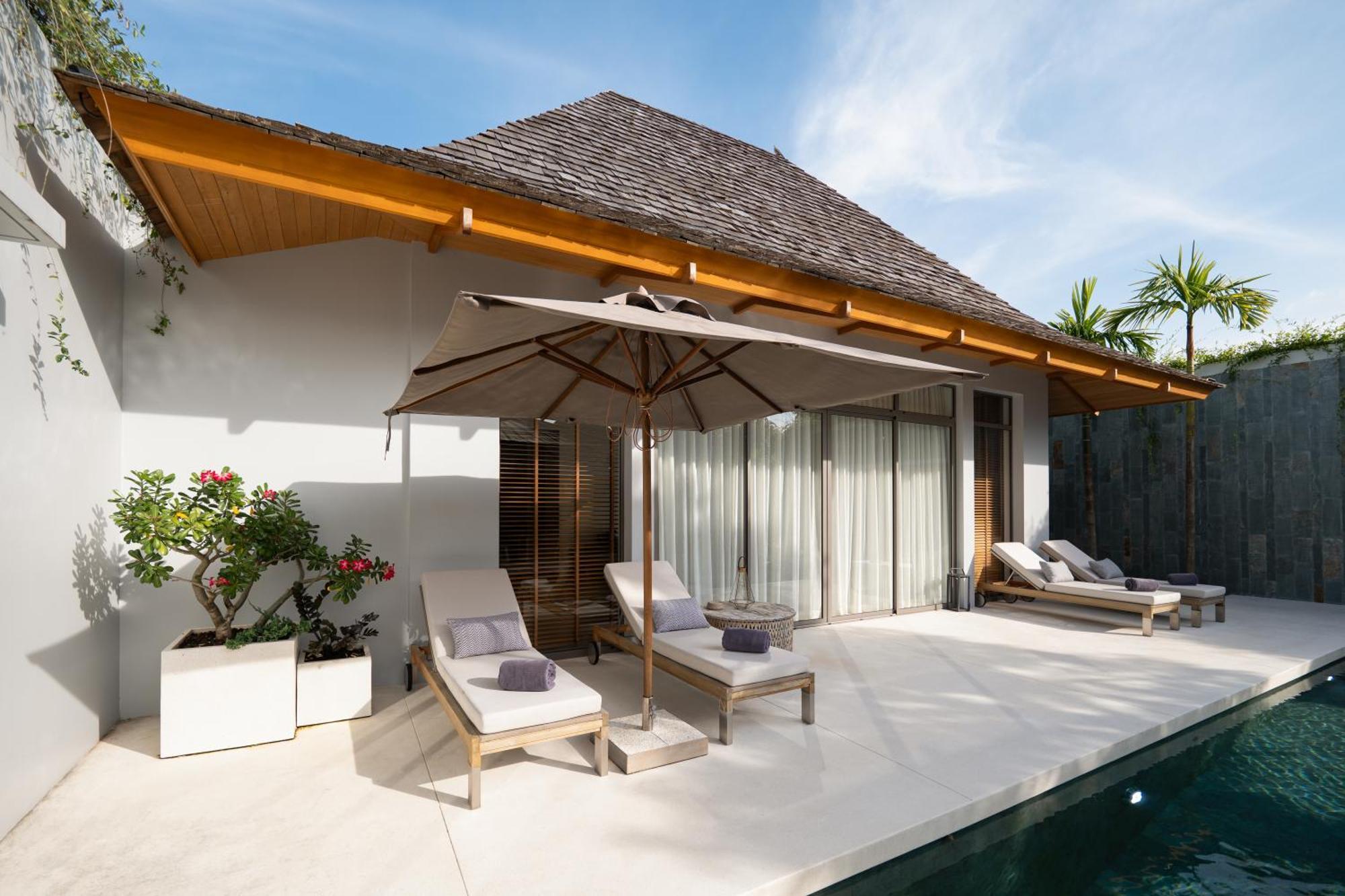 Stylish Pool Tropical Hideaway