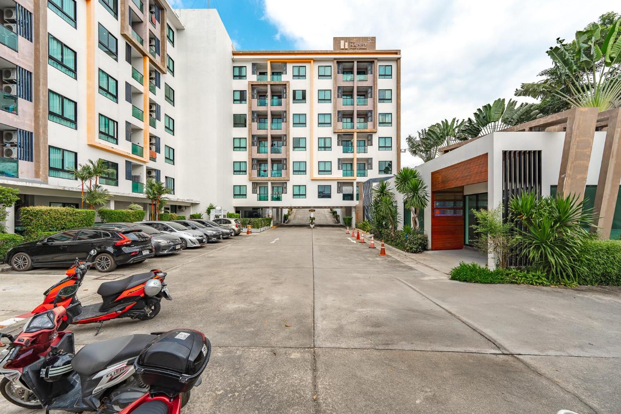 The Happy Place Apartment Thalang