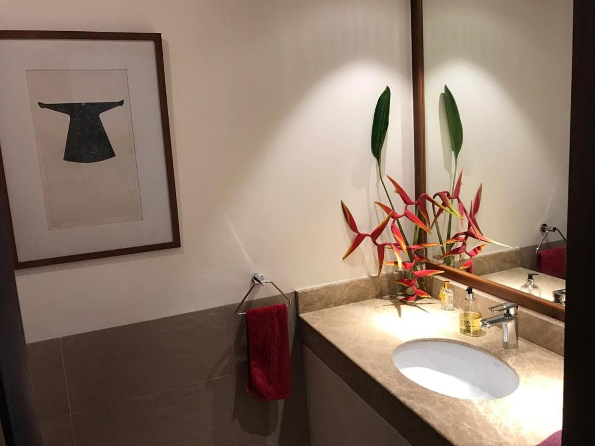 Luxurious Phuket Escape - Lakewood Hills Villa *