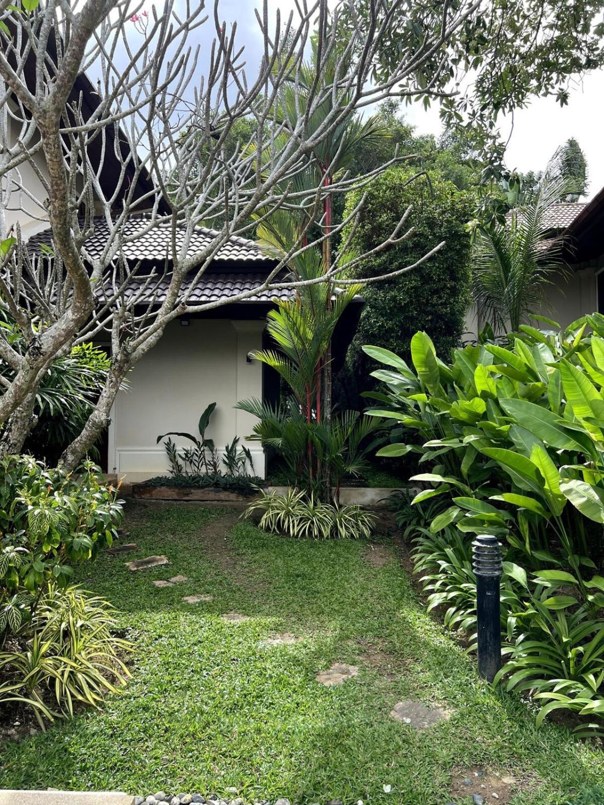 Luxurious Phuket Escape - Lakewood Hills Villa *