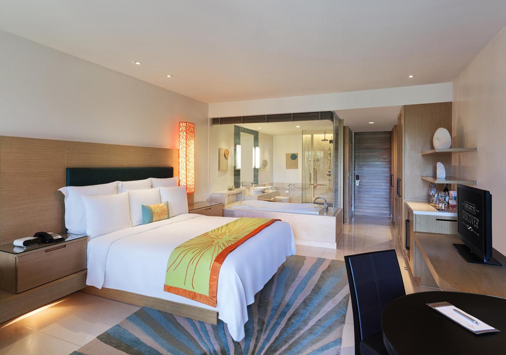 Renaissance & Spa 5*
