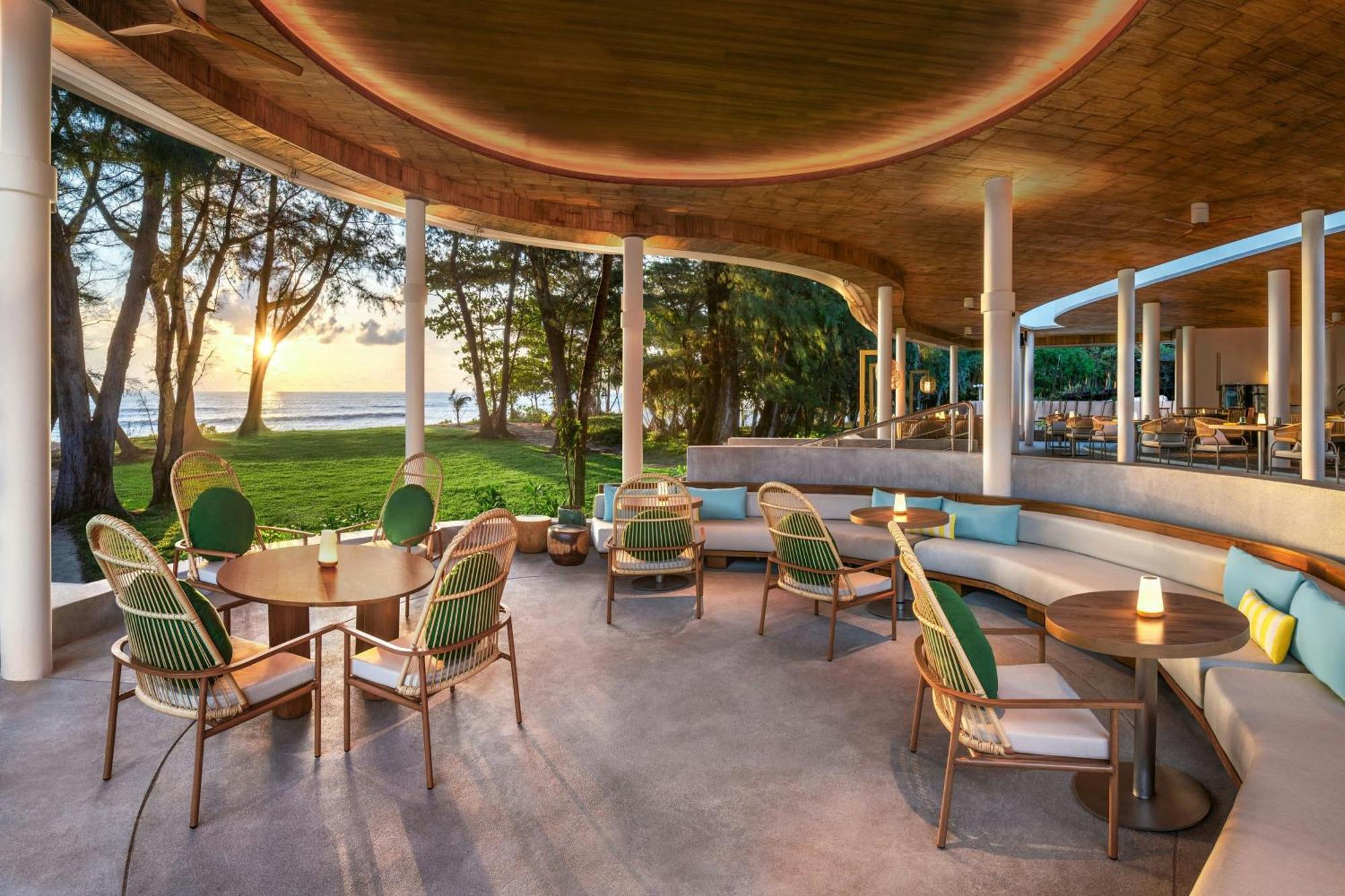 Le Meridien Phuket Beach Hotel