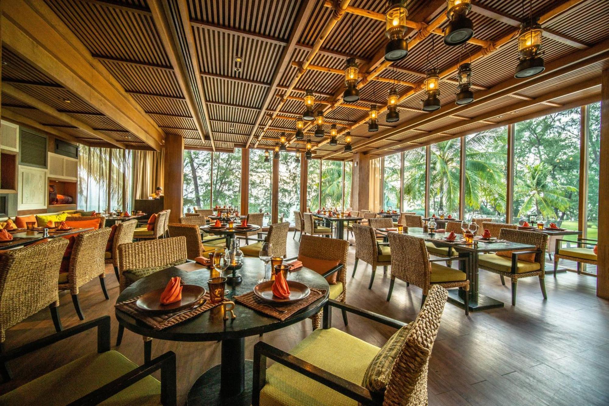 Renaissance & Spa 5* Phuket