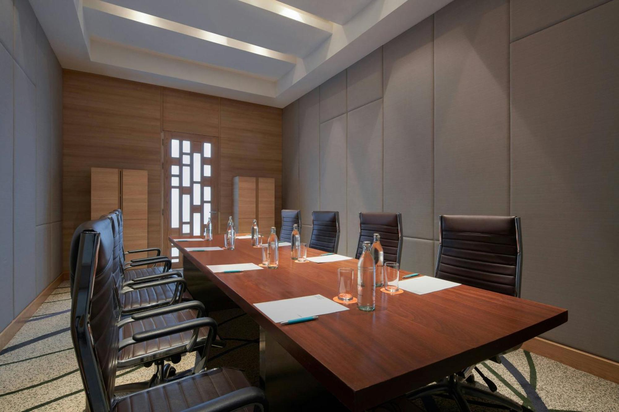 Hotel Le Meridien Phuket Beach 5*