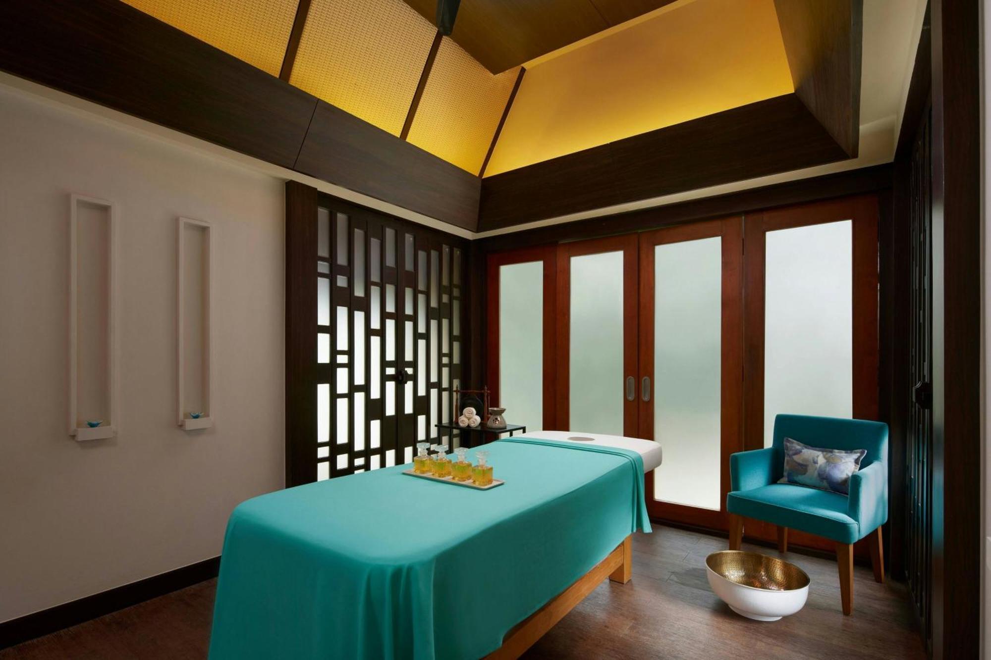 Le Meridien Phuket Beach Hotel Mai Khao