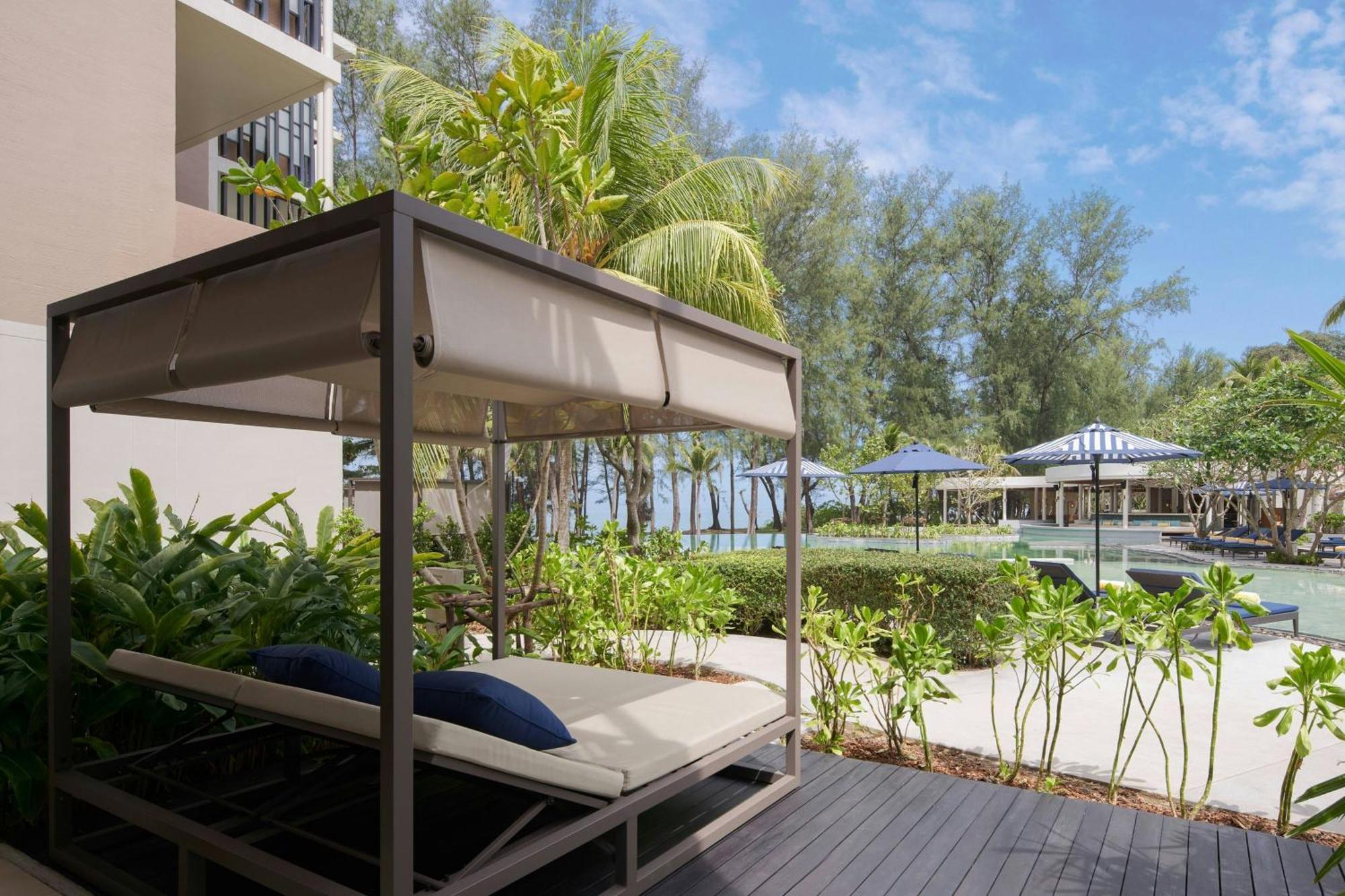 Hotel Le Meridien Phuket Beach 5*