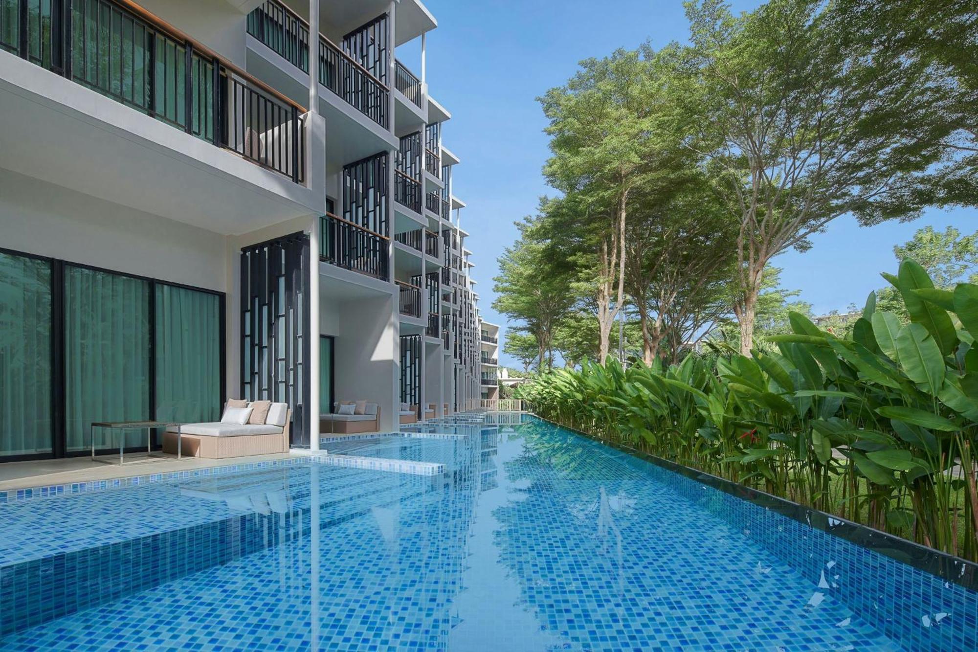 Le Meridien Phuket Beach 5*