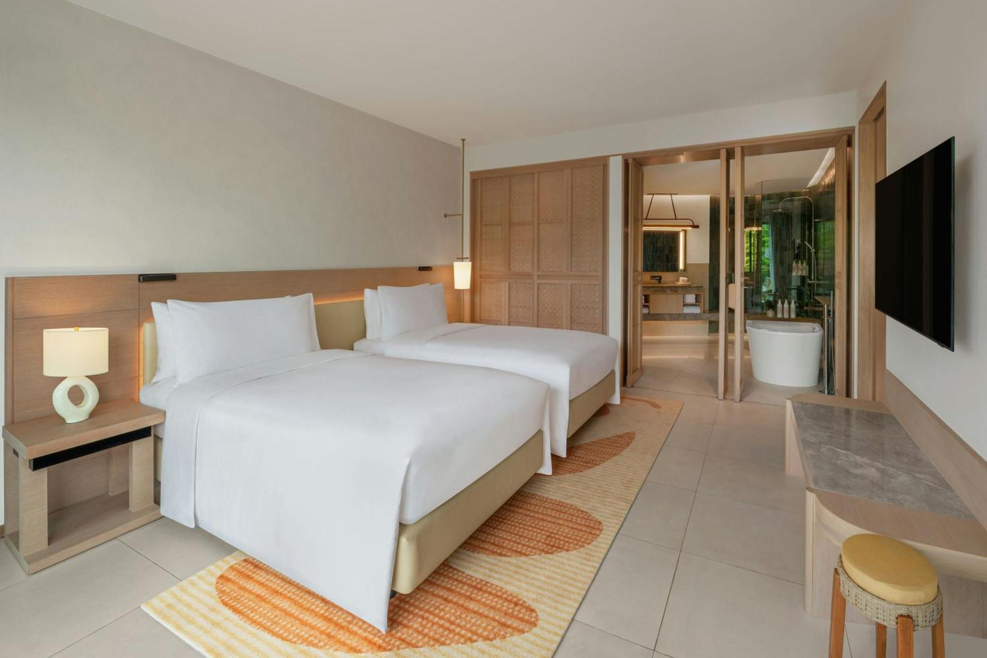 Le Meridien Phuket Beach Hotel