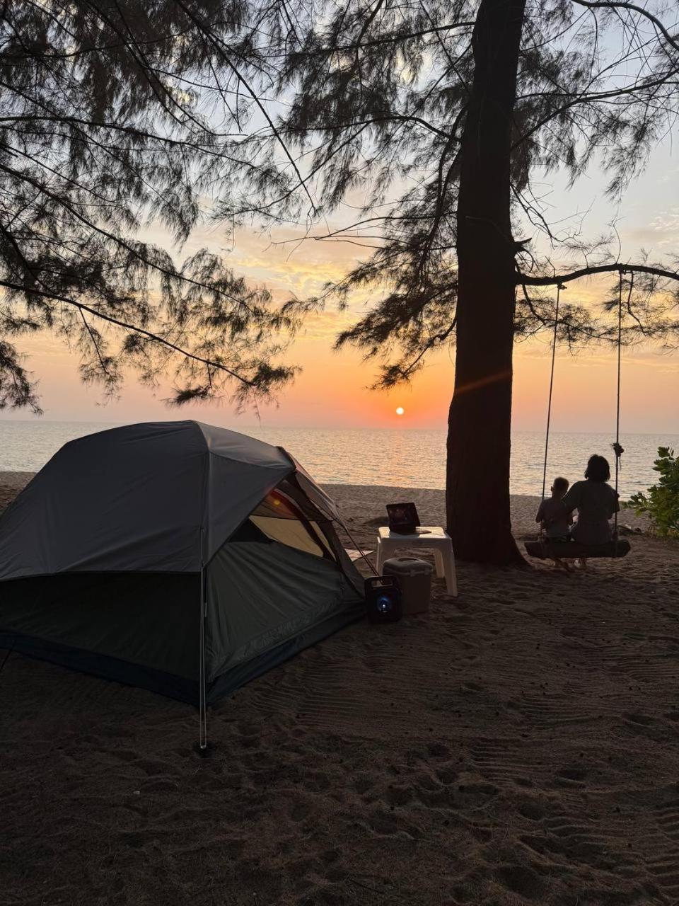 Tent Maikhao