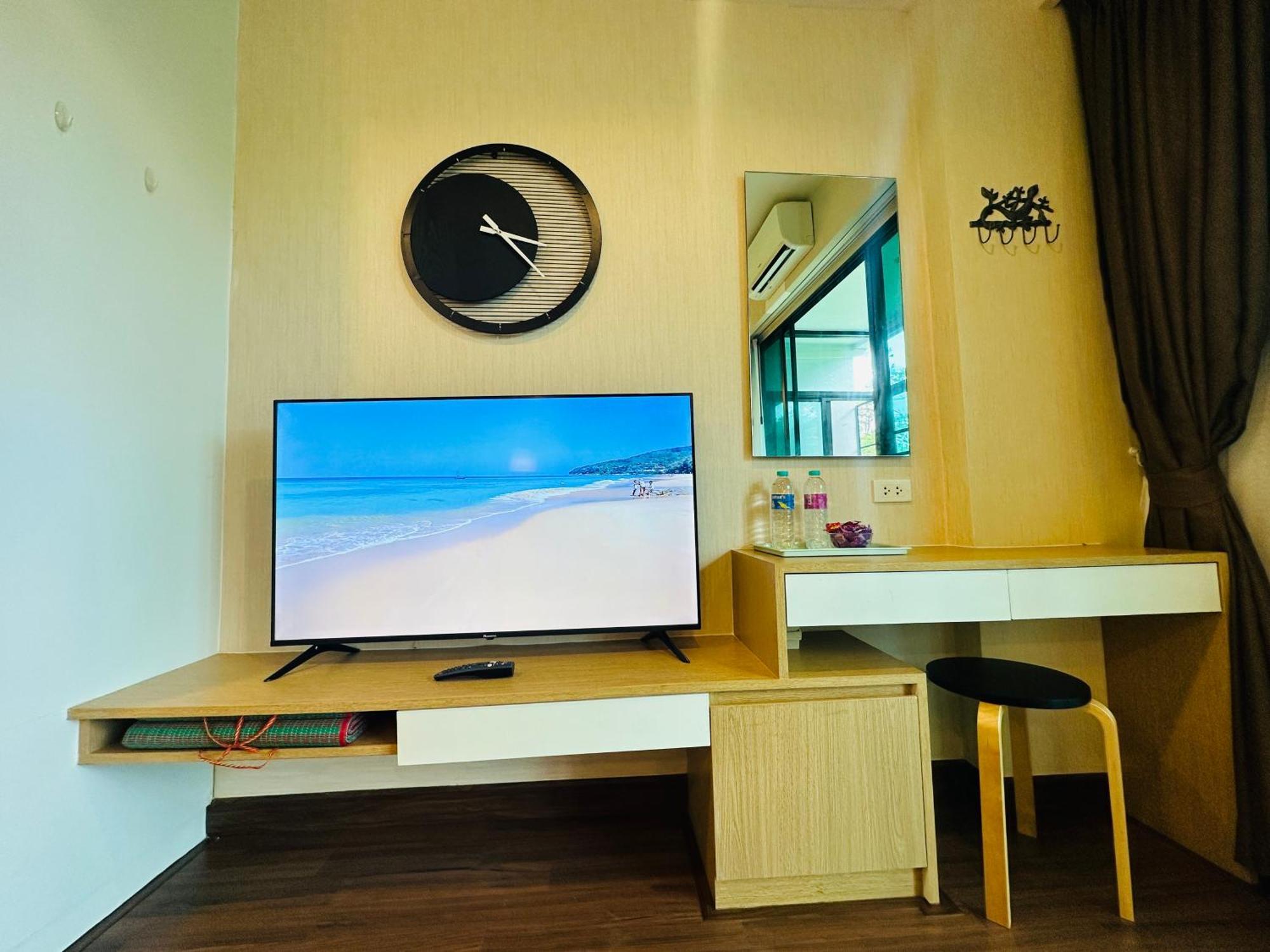 Brand C411 * Nai Thon Beach