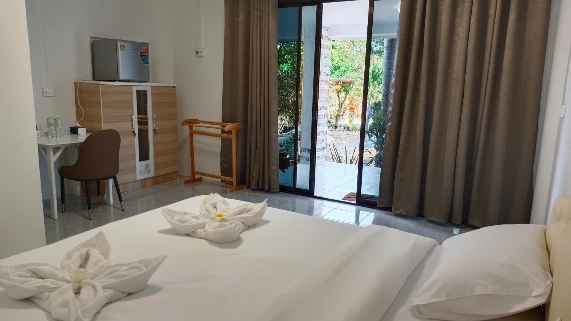Batikseafood Airport & Privatunterkunft Ban Bo Sai Klang