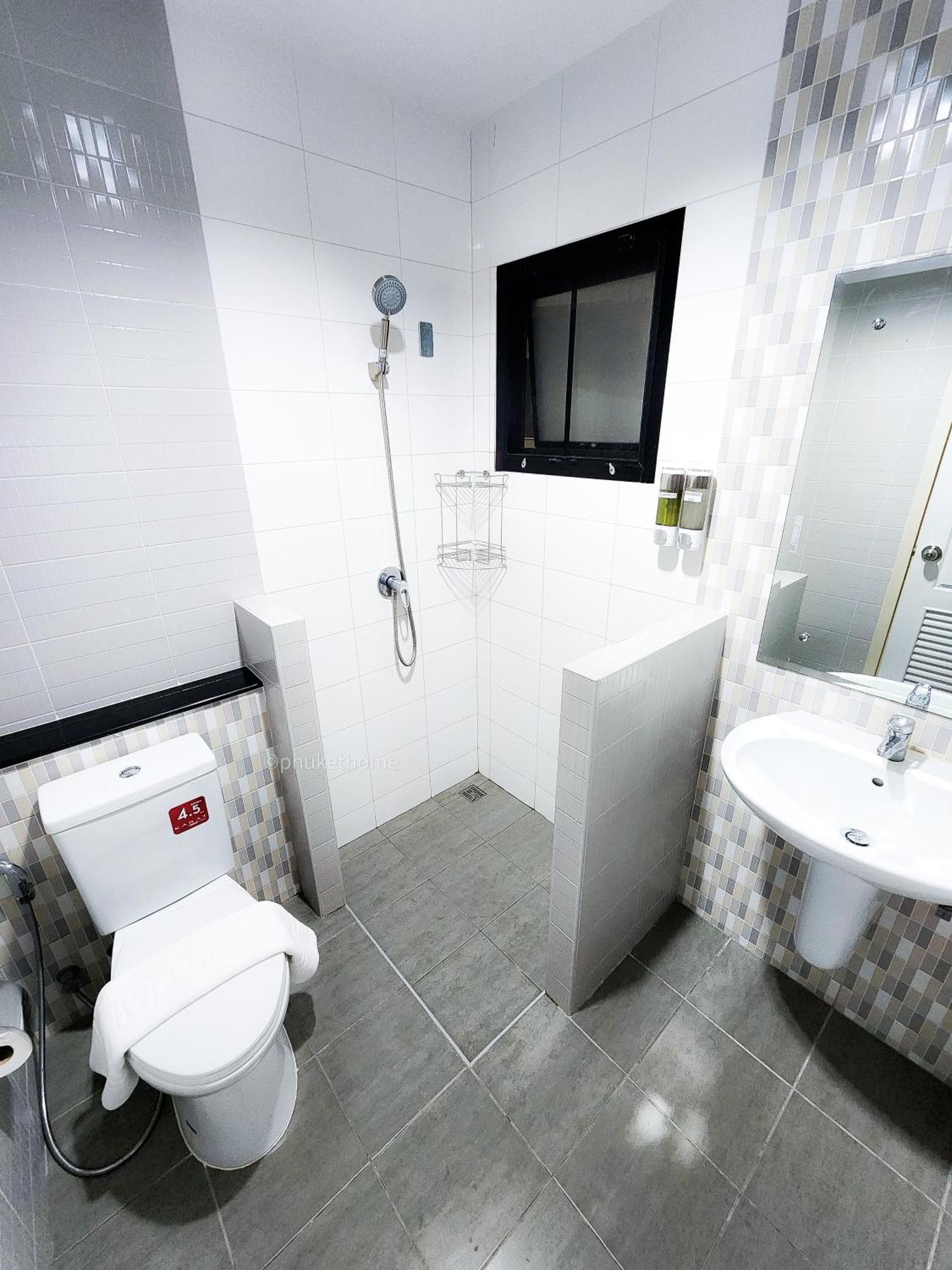 Apartment Private 3-bedroom Retreat Close To & Airport