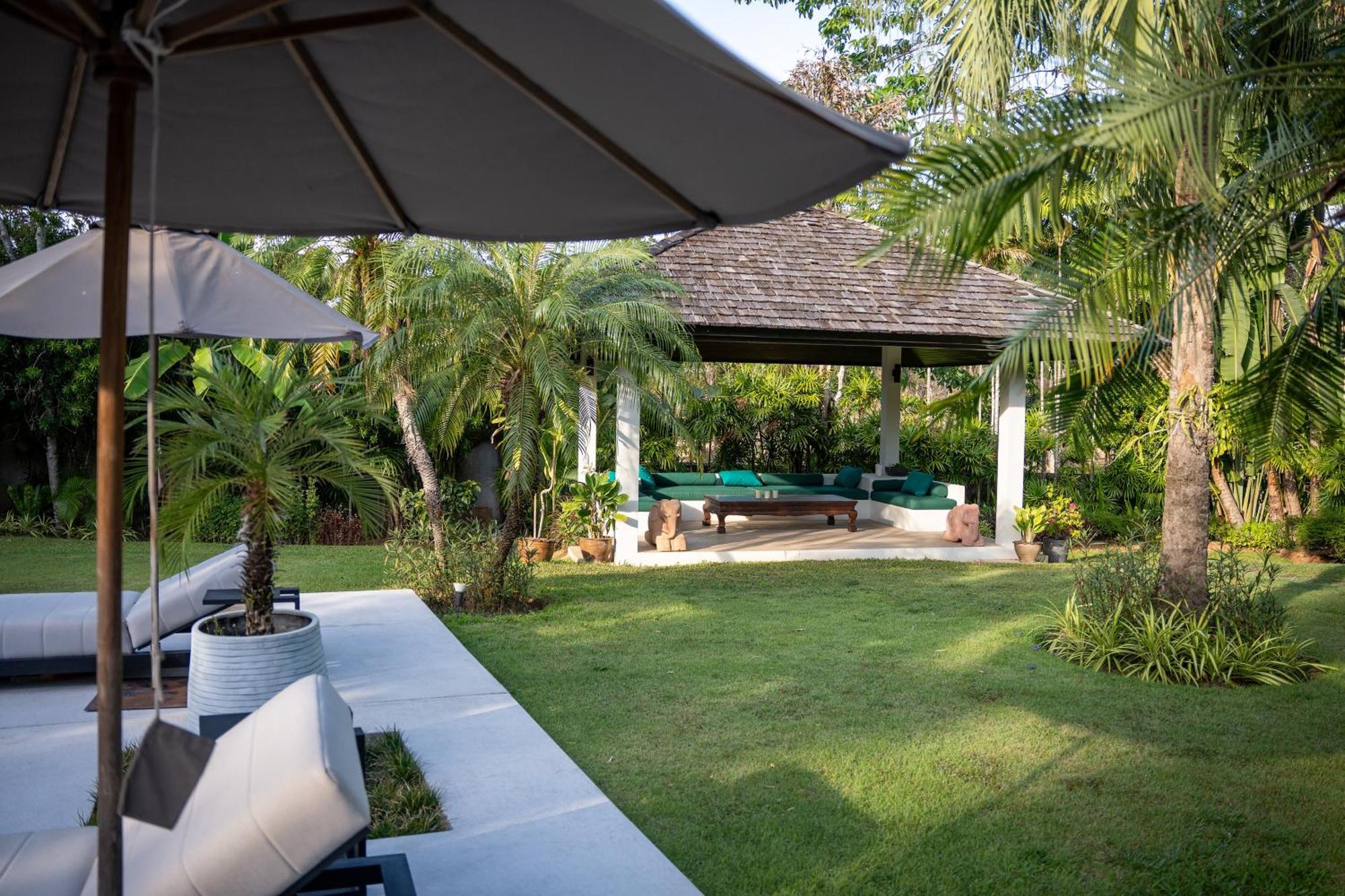 Luxury 4br Pool In Estate Layan Beach (Phuket)