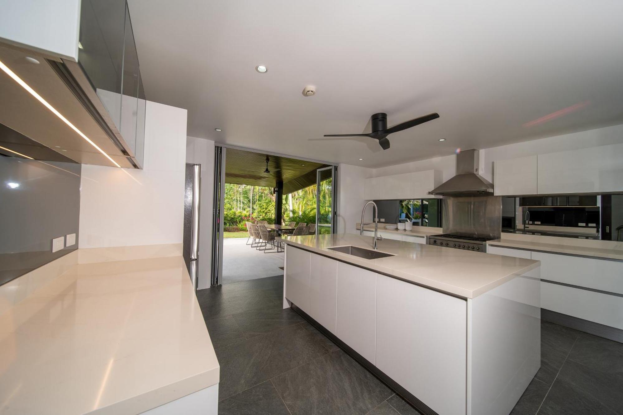 Luxury 4br Pool In Estate Villa *