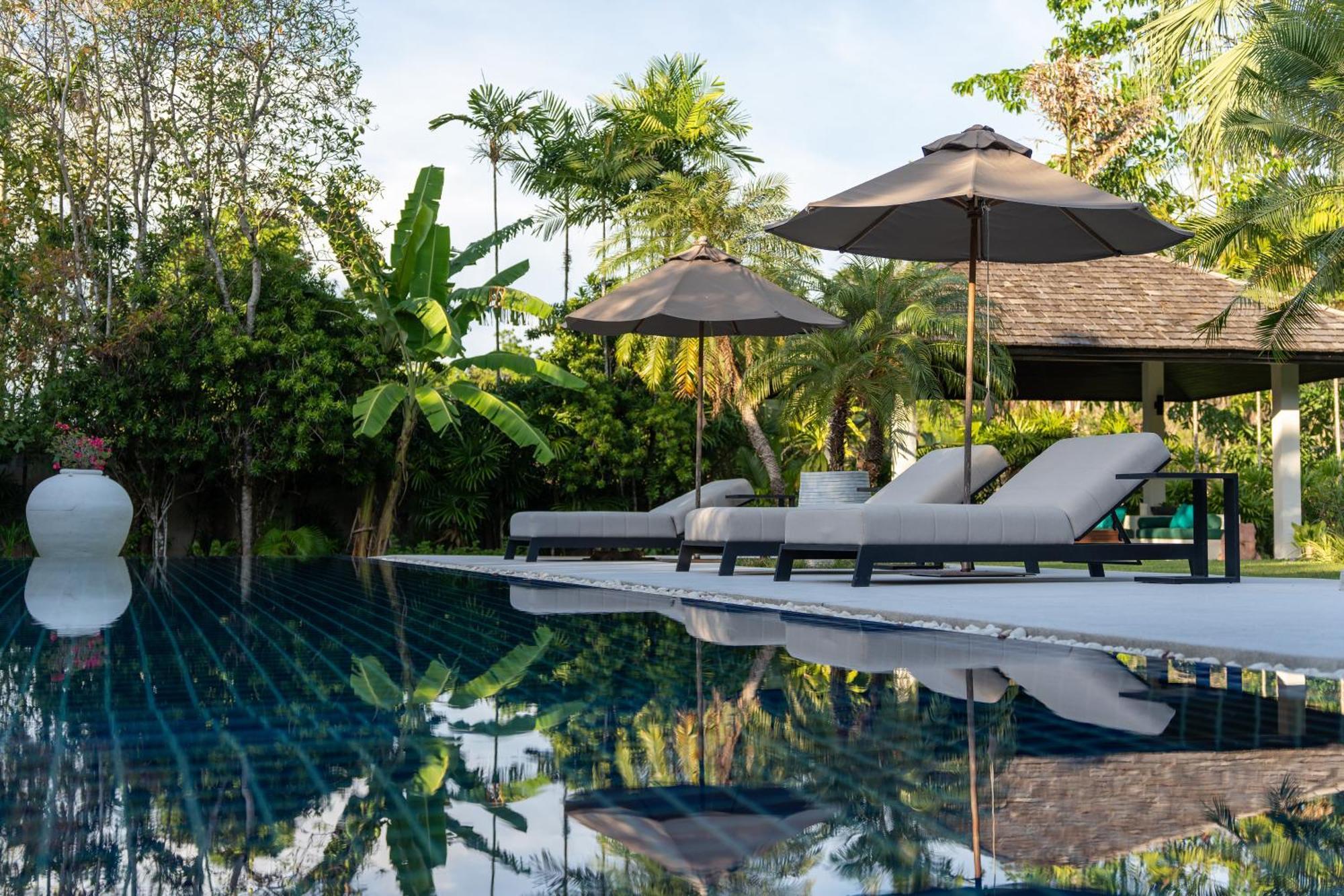 Luxury 4br Pool In Estate Villa Layan Beach (Phuket)