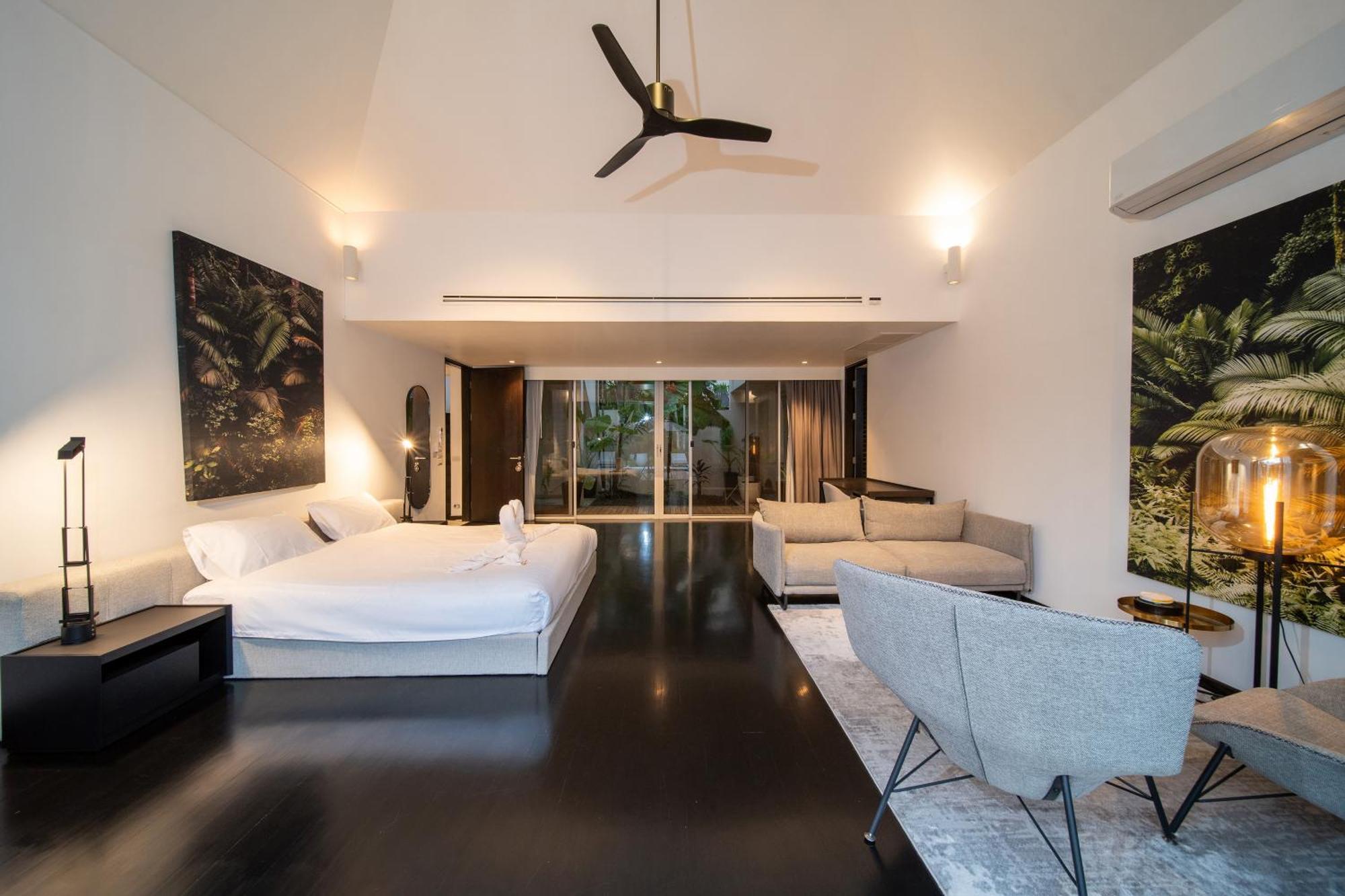 Luxury 4br Pool In Estate Villa Layan Beach (Phuket)