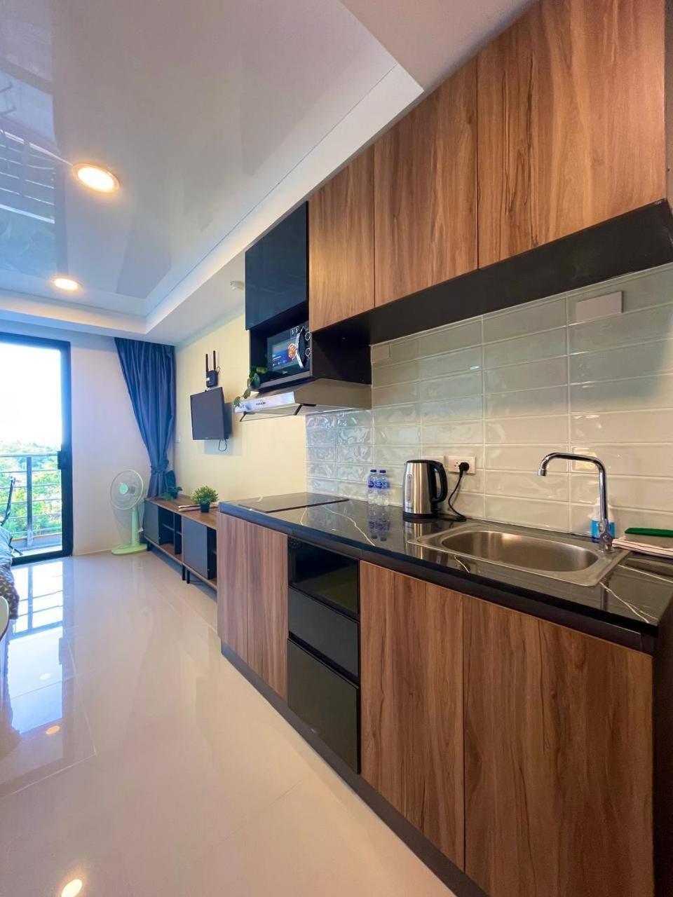 Skyline Retreat Apartment