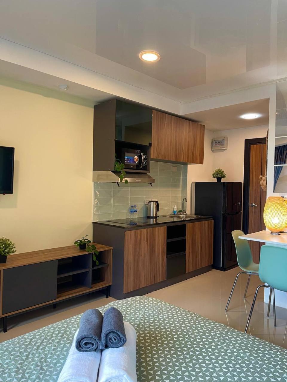 Apartment Skyline Retreat Ban Mai Chalae
