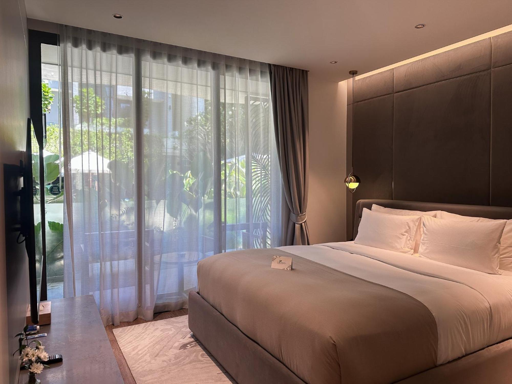 La And Hotel