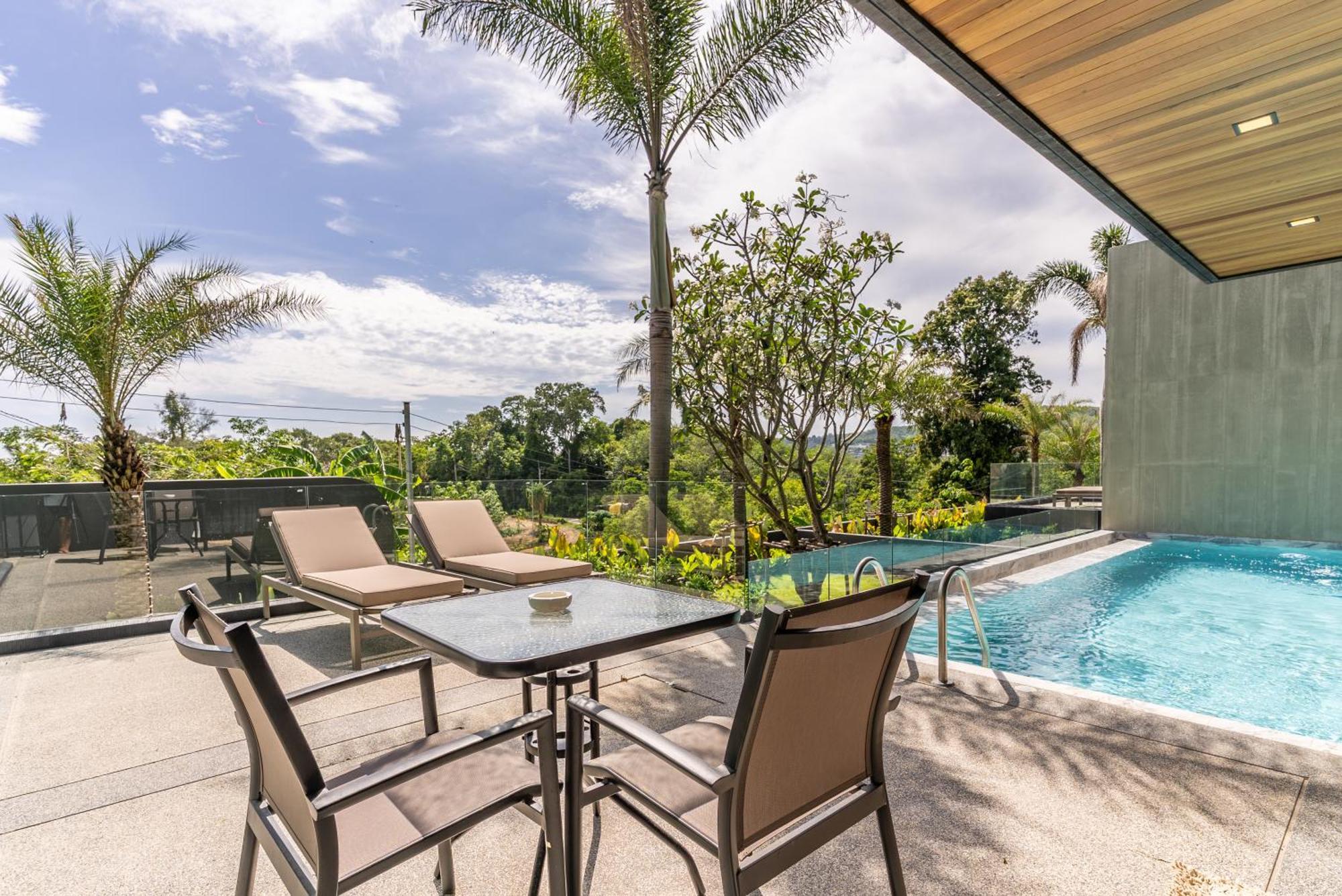 Villa Chariot By Villacarte Layan Beach (Phuket)