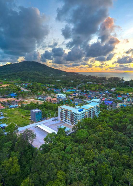 Happy Place Phuket