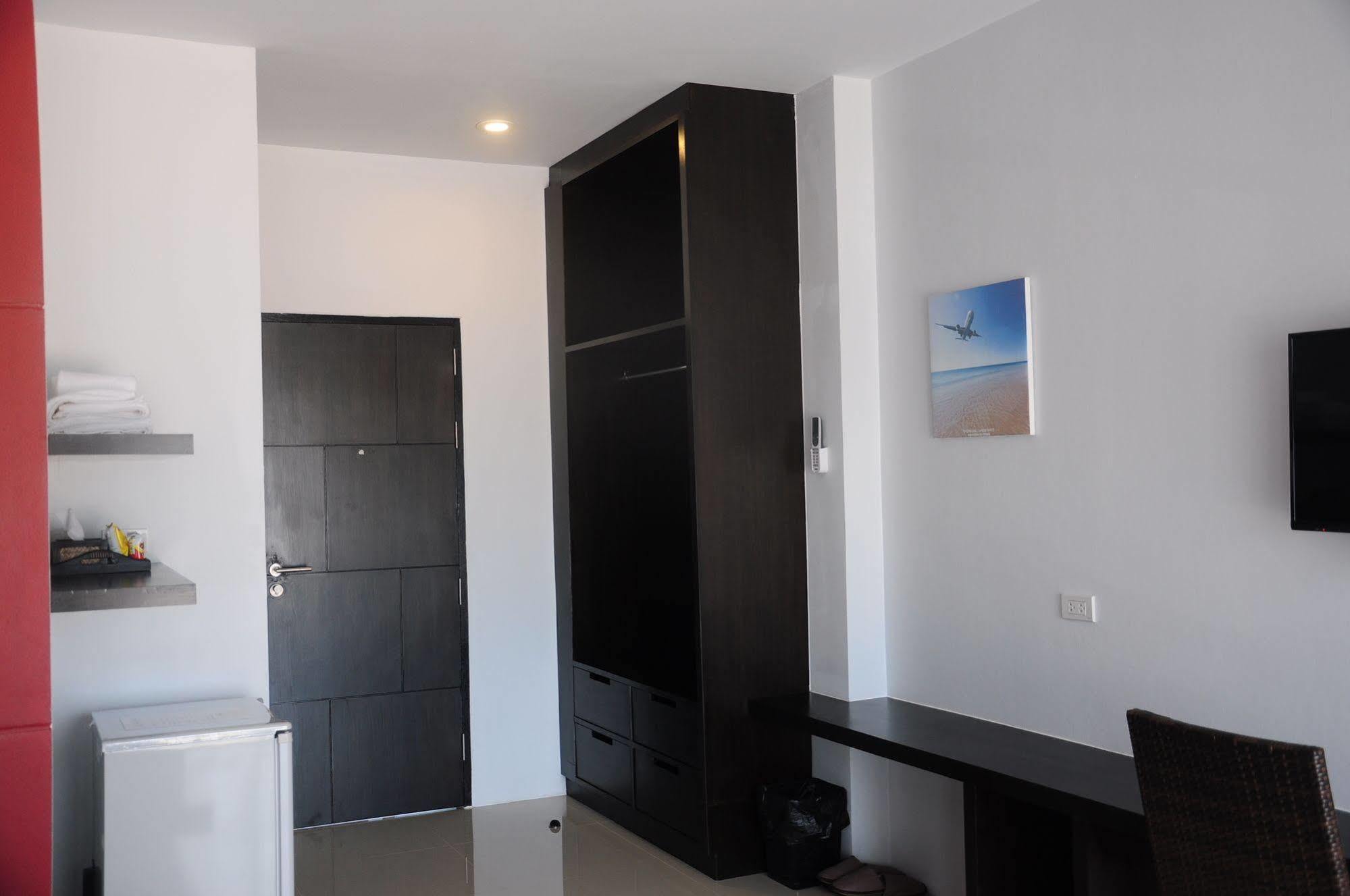 Hotel Phuket Airport Place - Sha