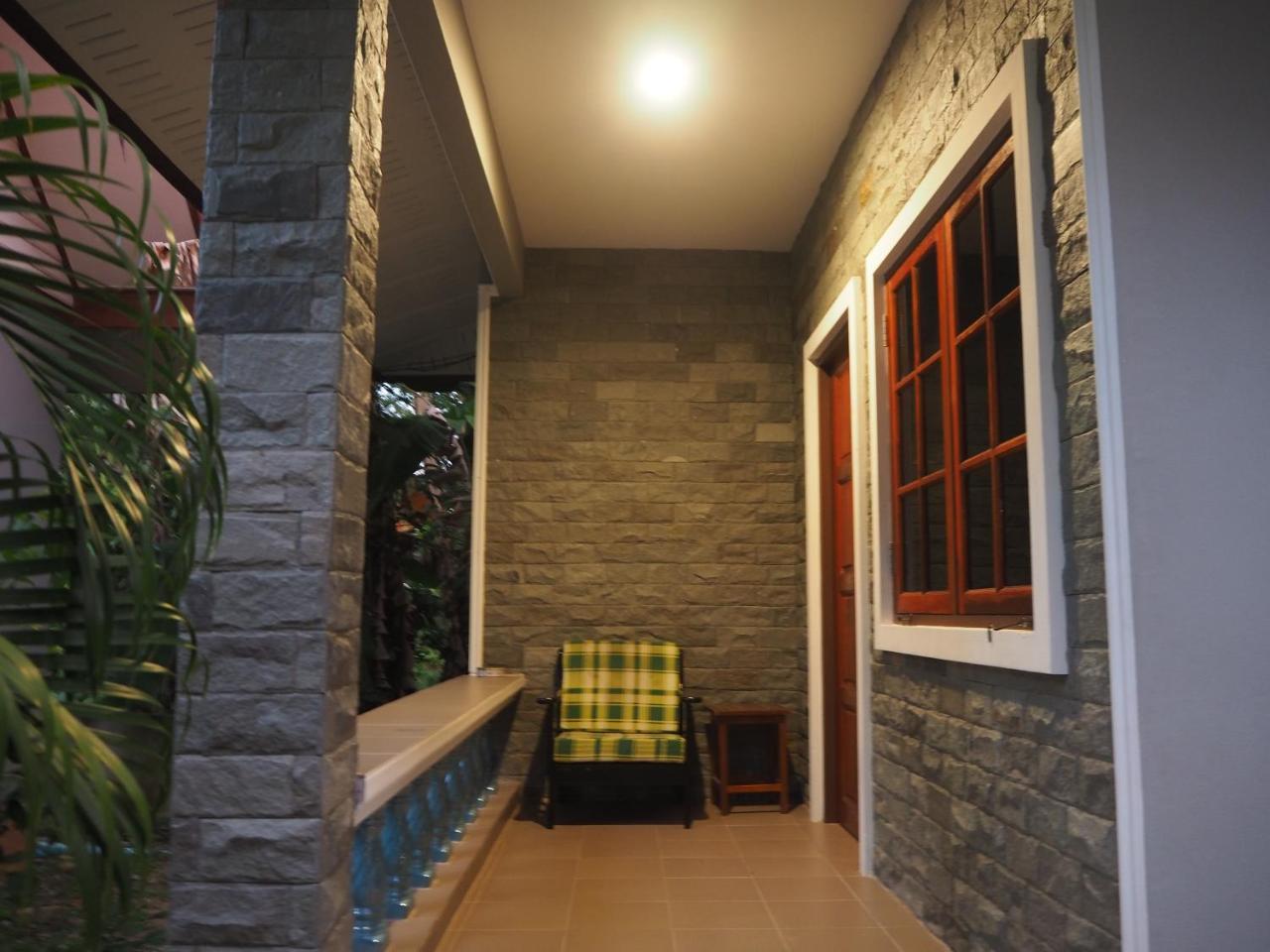 Coconut Rumah tetamu Nai Yang