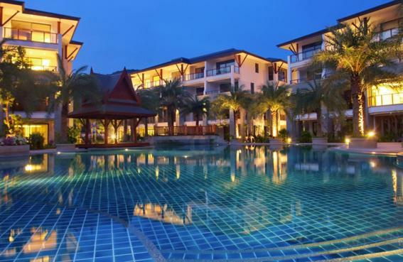 Beachfront Apartment *