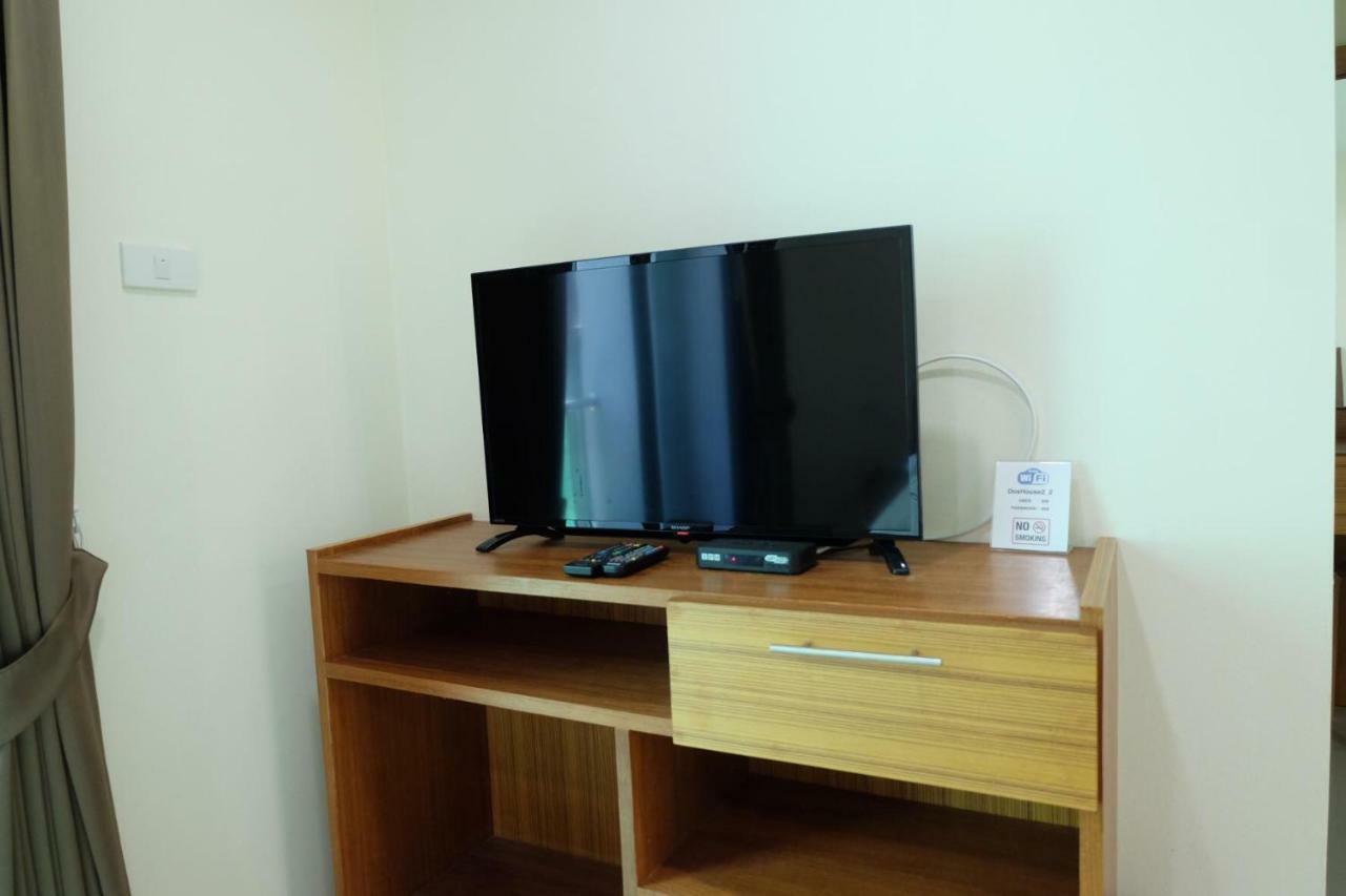 Apartment Dos's House