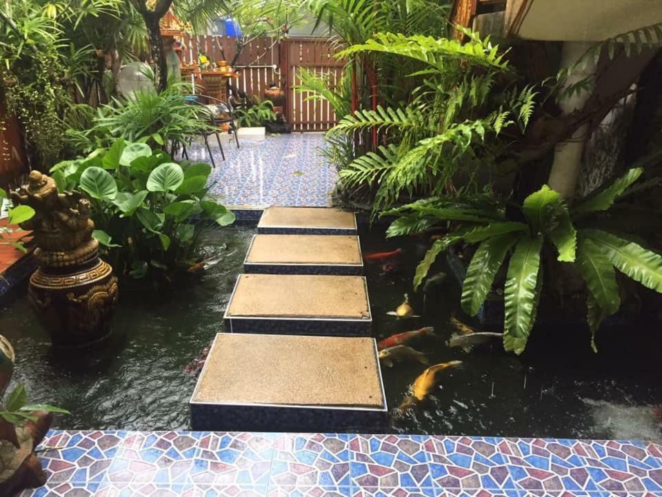 Golf House Guest house *