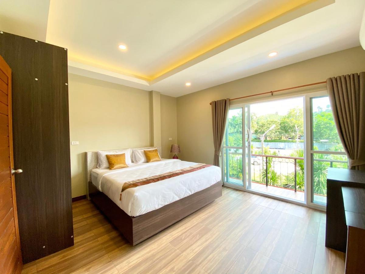 Villa Blue Aura Pool