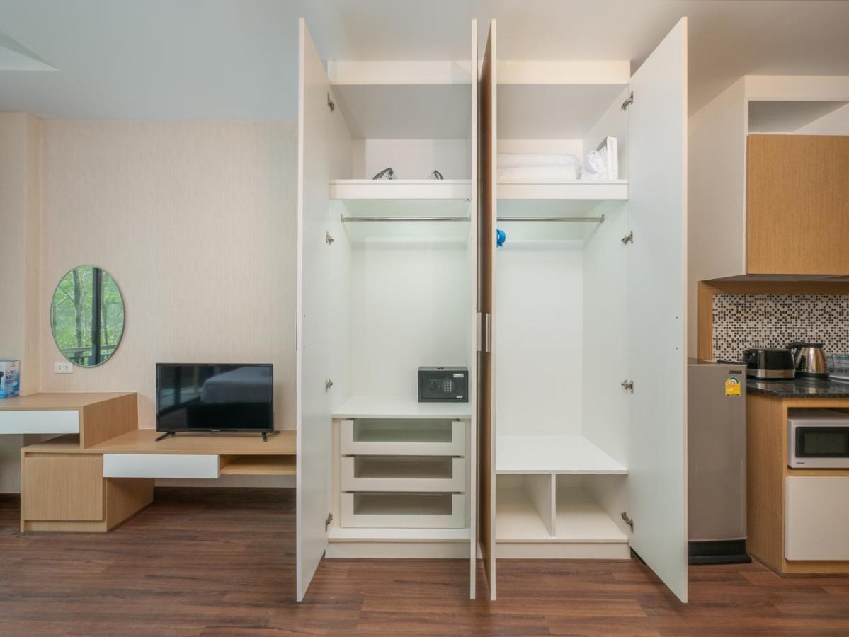 Beachfront Condotel Apartment *