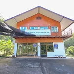 Oyo 75373 Chamil House