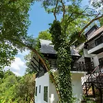 Patong Garden House - Luxury Villa In Patong Hills