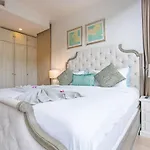Luxury Oceanfront_Pool Access Apartment