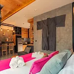 Cozy Design Studio Near Nai Harn Beach