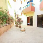 Ban Elephant Blanc Apartment
