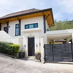 Cocktail Palm Villa