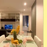 Stylish Condo W. Pool View 2F