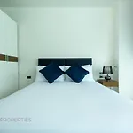 Luxury Lagoon 1Bedroom Apartment