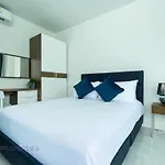 Luxury Lagoon 1Bedroom Apartment