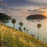 Amazing Pool Villa, 2 Bedrooms Nai Harn Beach