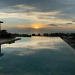 Two Bedrooms Seaview Apartment Surin/Bangtao Area