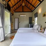 Loftpical Resort