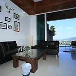 Patong Seaview Villa芭东海景3卧别墅 5分钟到江西冷 3Bdr Pool