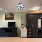 Naiyang Seaview Place Resort